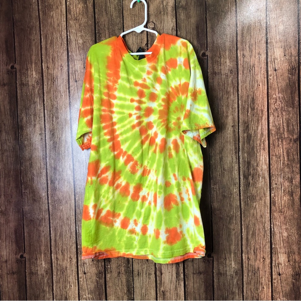 NEW Tie Dye Short Sleeve Tee Never Worn Youth Size XL